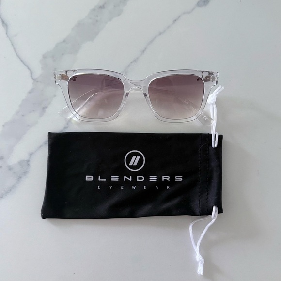 Ray-Ban Transparent Square Unisex Sunglasses Model RB4323 Gradient Lenses​ - Picture 3 of 12